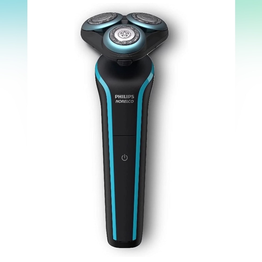 Philips Norelco Aquatouch, Rechargeable Wet & Dry Shaver with Click-On Trimmer‎